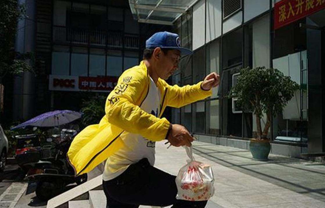 骑手提醒外卖送得快不一定是好事