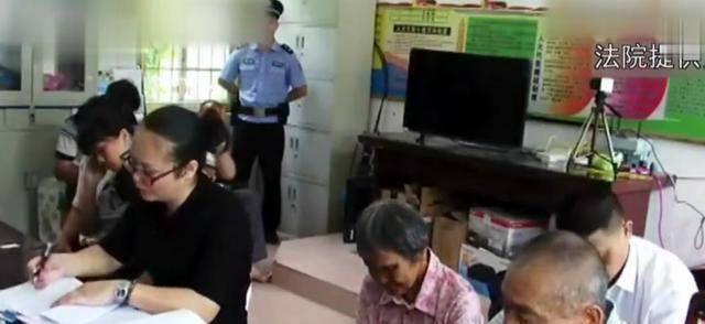 8旬老人起诉子女，家庭纷争背后的法律解读