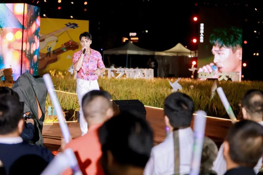 麦田唱歌网红，现象背后的故事