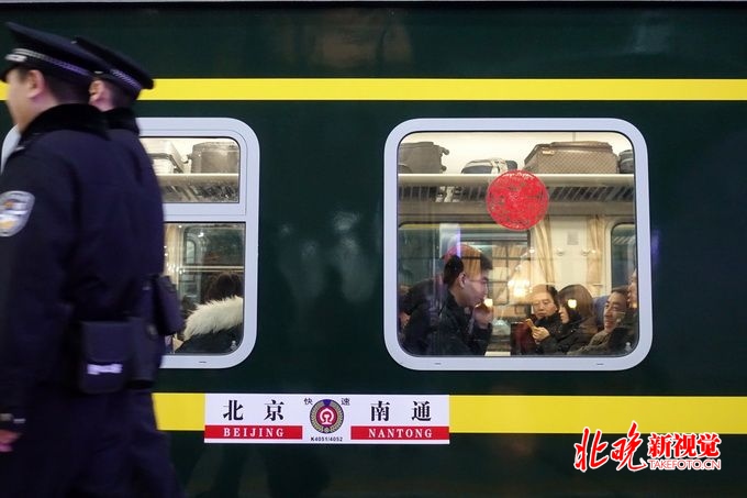 高铁设置熊孩子车厢，新尝试与挑战