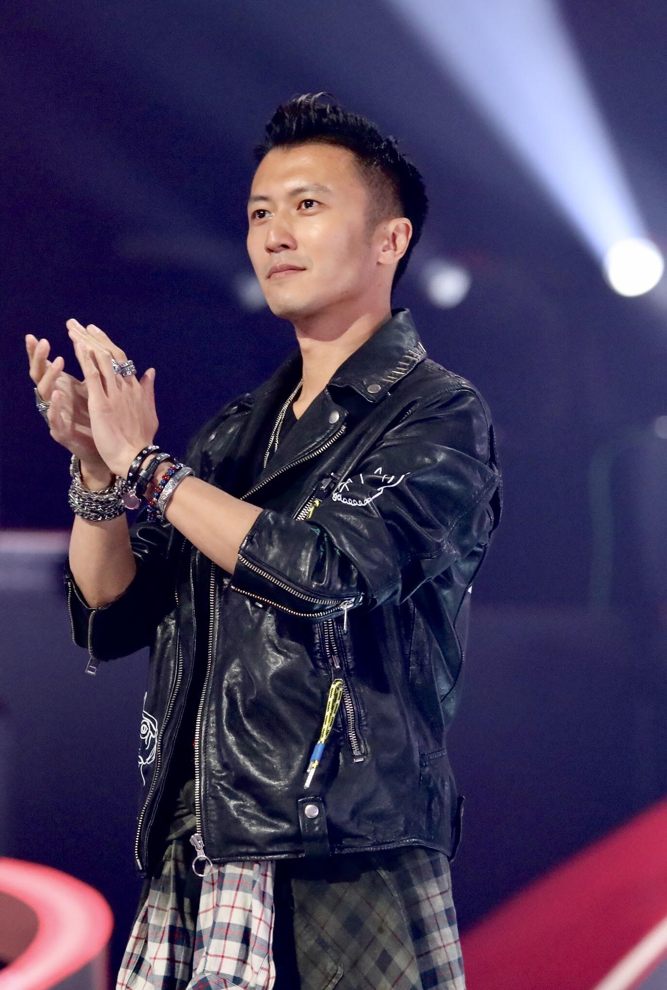 专业评价谢霆锋唱功