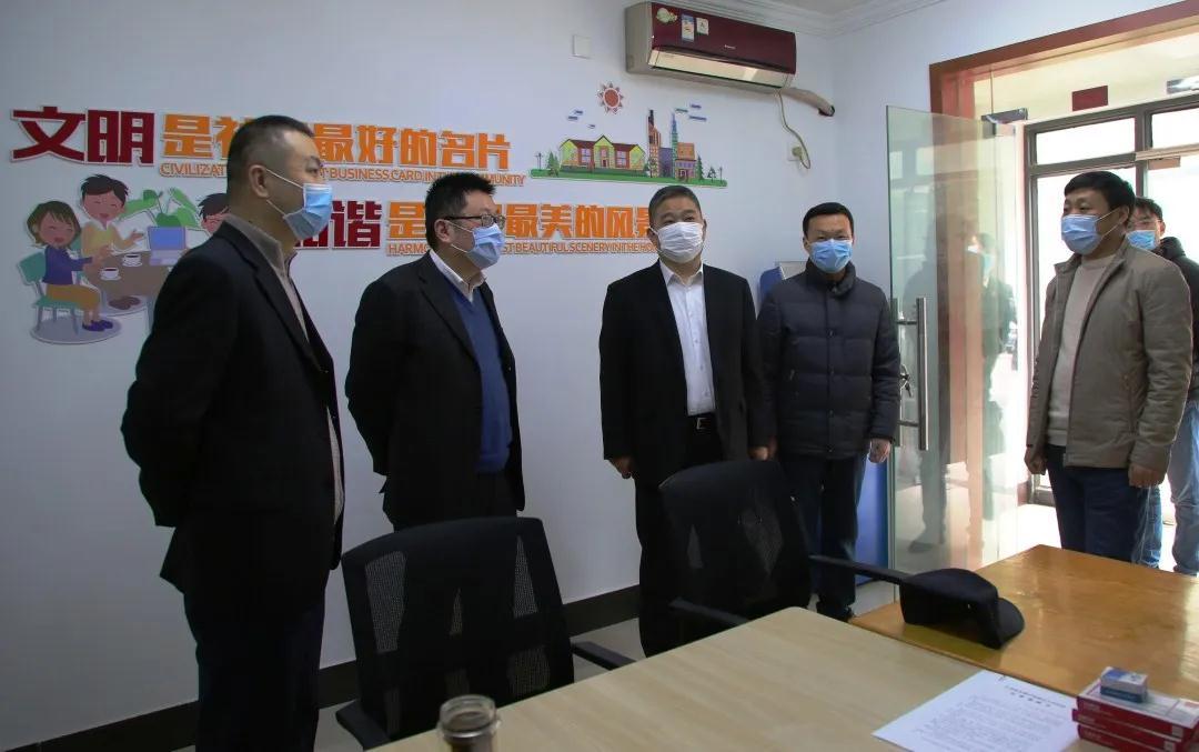 无锡中院十六人之力量，汇聚时代之光，共筑正义之基