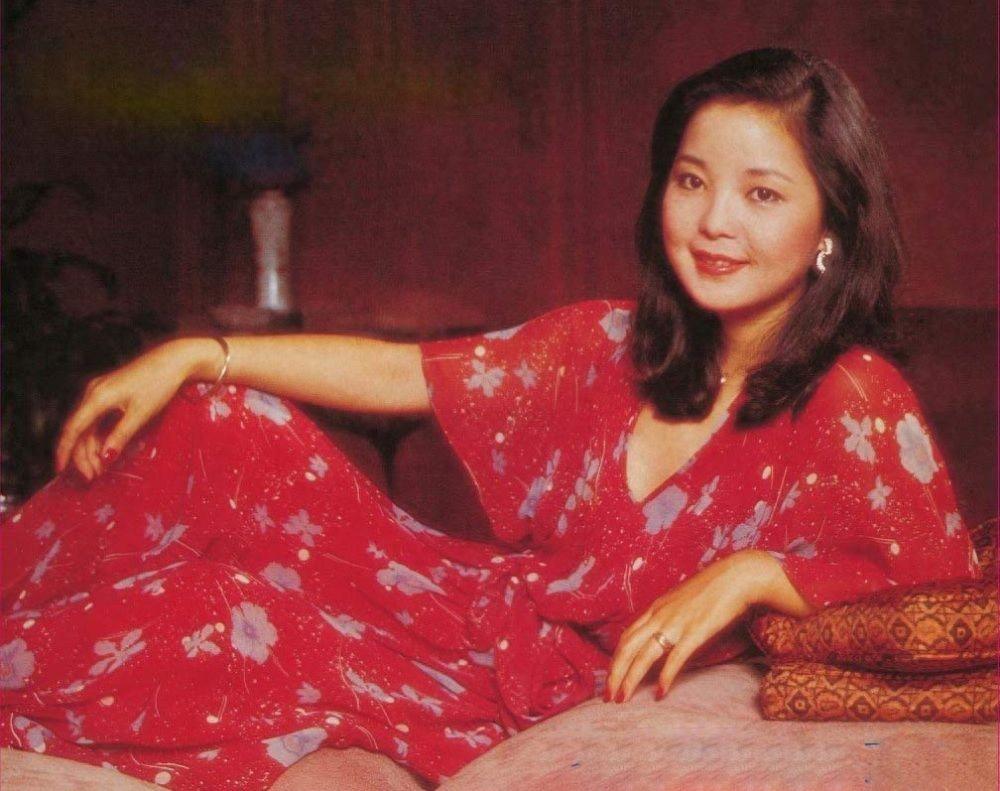 71岁成龙再被曝有私生子，娱乐圈的波澜再起