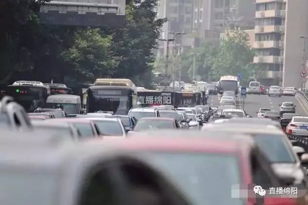 直击五一假期各地路况，深度解析与应对策略