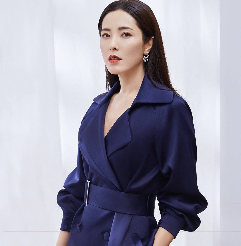 曾黎否认两百年美女，打破刻板印象，真实自我更重要