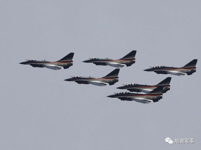 歼10抵达巴基斯坦，空中力量的新篇章
