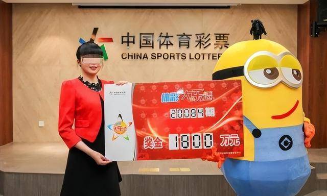 空姐飞机上卖彩票，有人曾中25万，幸运之旅的奇迹时刻