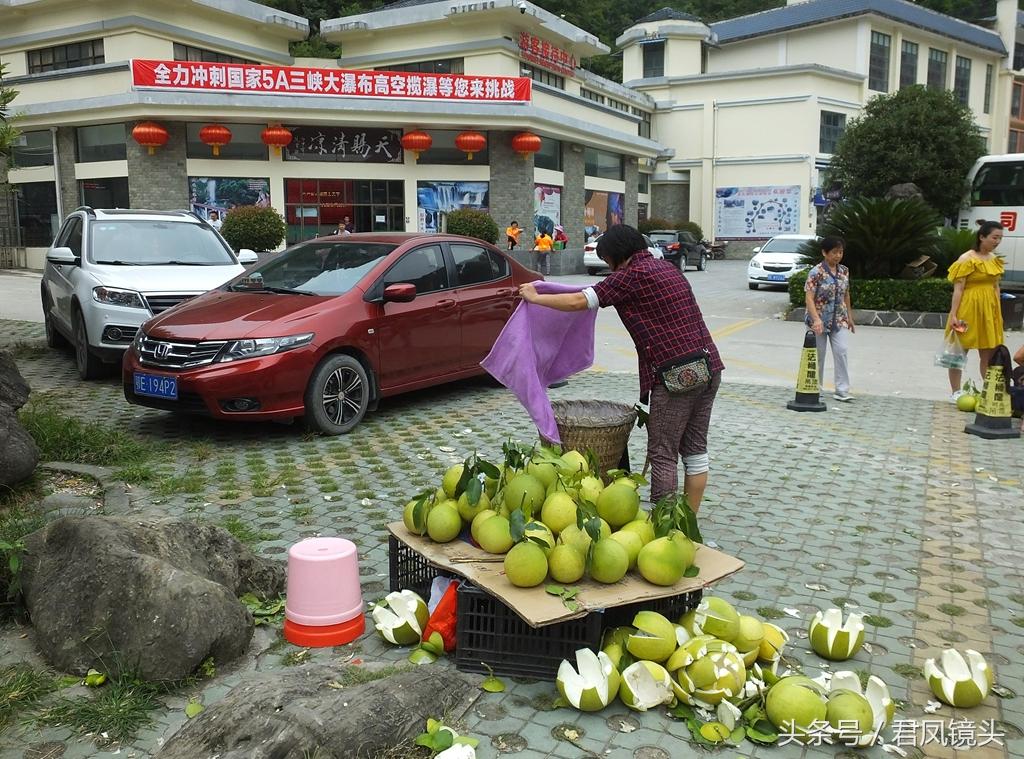 年轻人开始流行旅游摆摊，一种全新的生活方式与潮流趋势