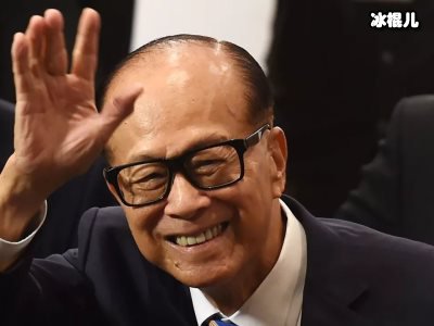 久违露面的李嘉诚，商业传奇的续写