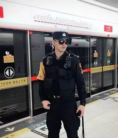 江西南昌公安局特警，守护城市的英勇力量