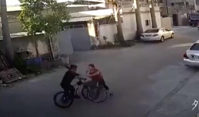 女司机开保时捷撞人事件深度解析