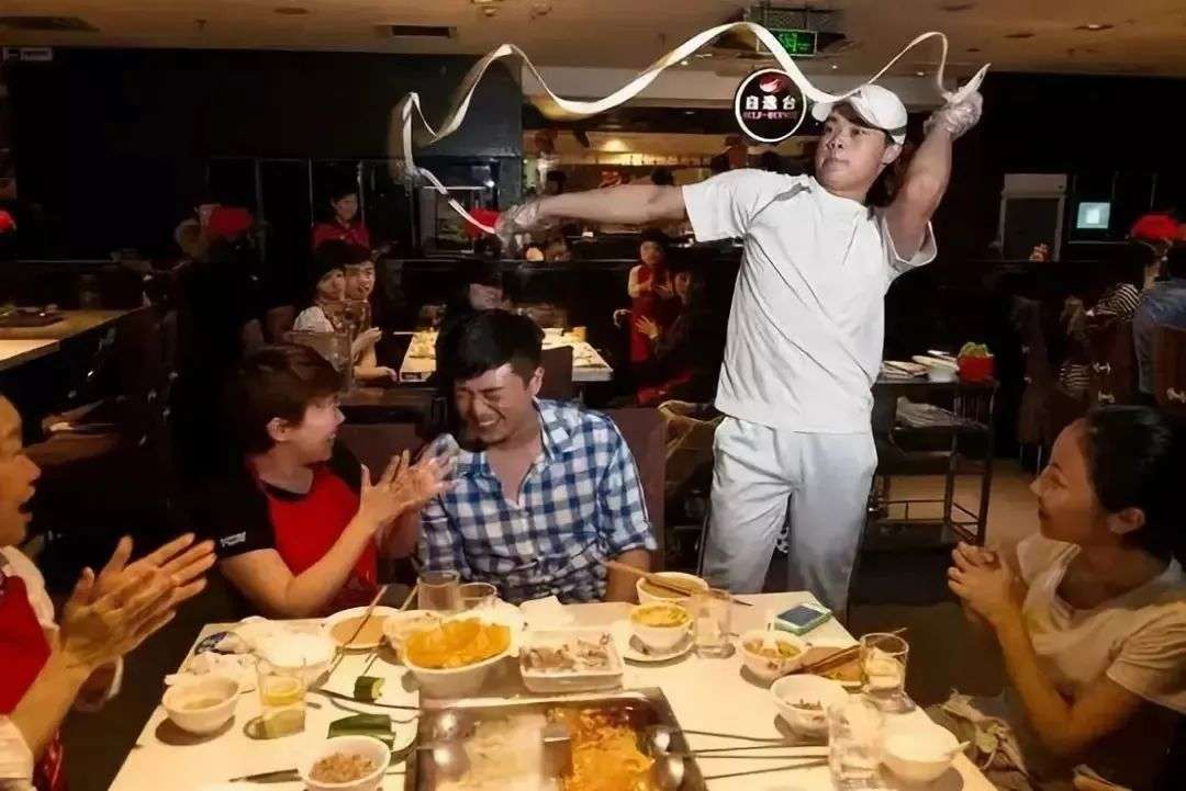 海底捞回应办婚礼，打造梦幻婚礼的新选择