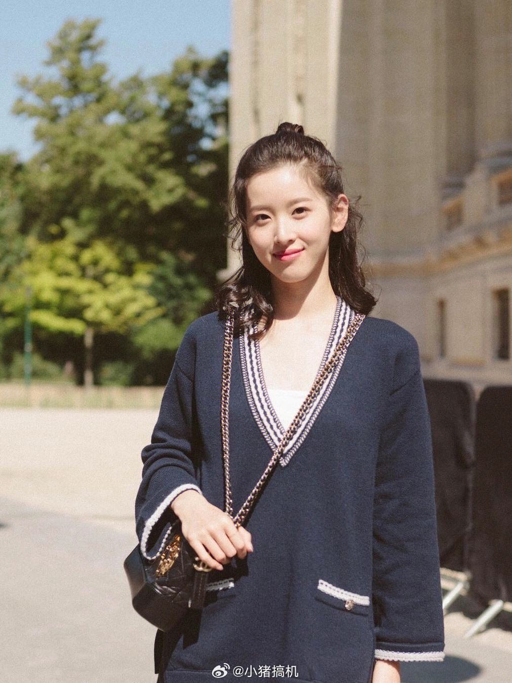 章泽天闺女，星光下的新一代