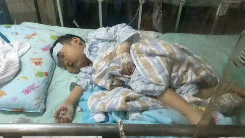 父亲失手摔死孩子，深度探究背后的悲剧与反思