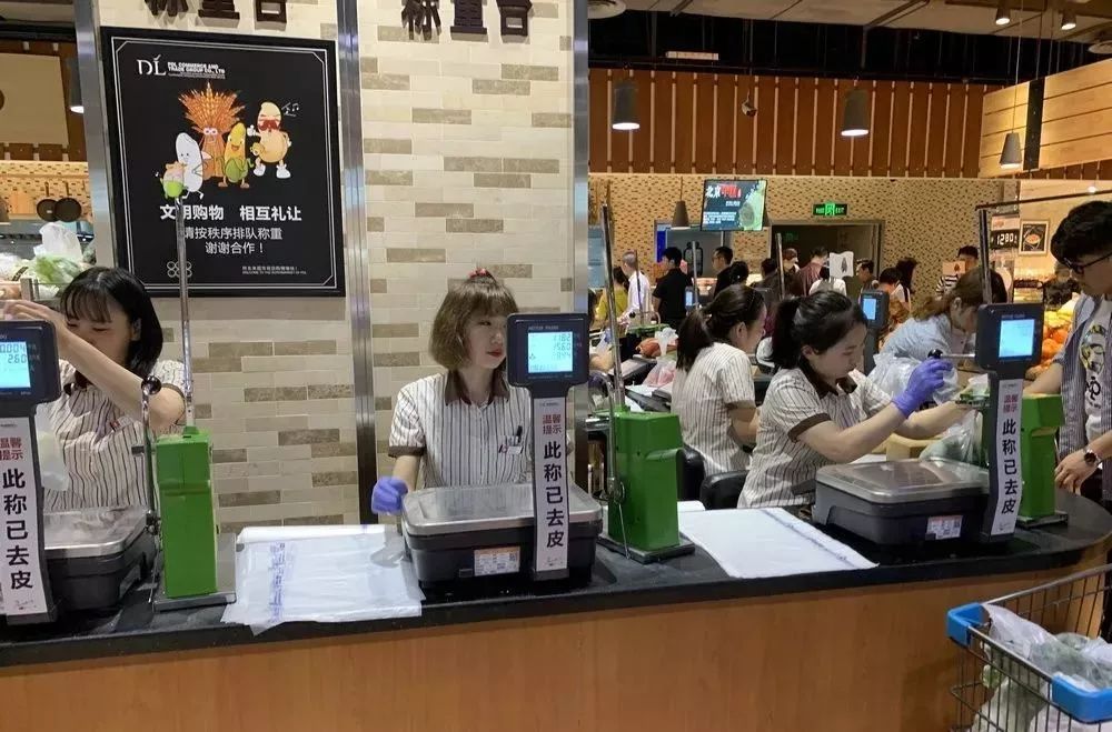 胖东来的独特魅力与智慧，一场语言的盛宴