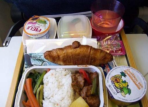 国泰航空食物大解密，味蕾上的高空之旅
