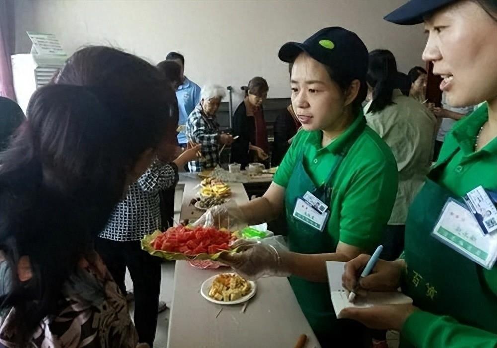 胖东来，网络热词下的商业现象解读