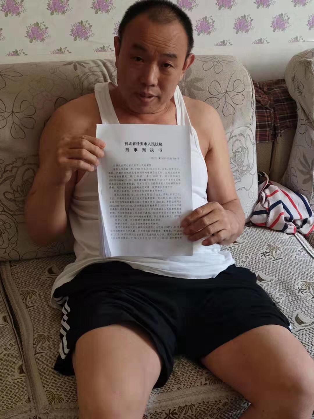 女子举报丈夫涉嫌重婚，同小区两个家