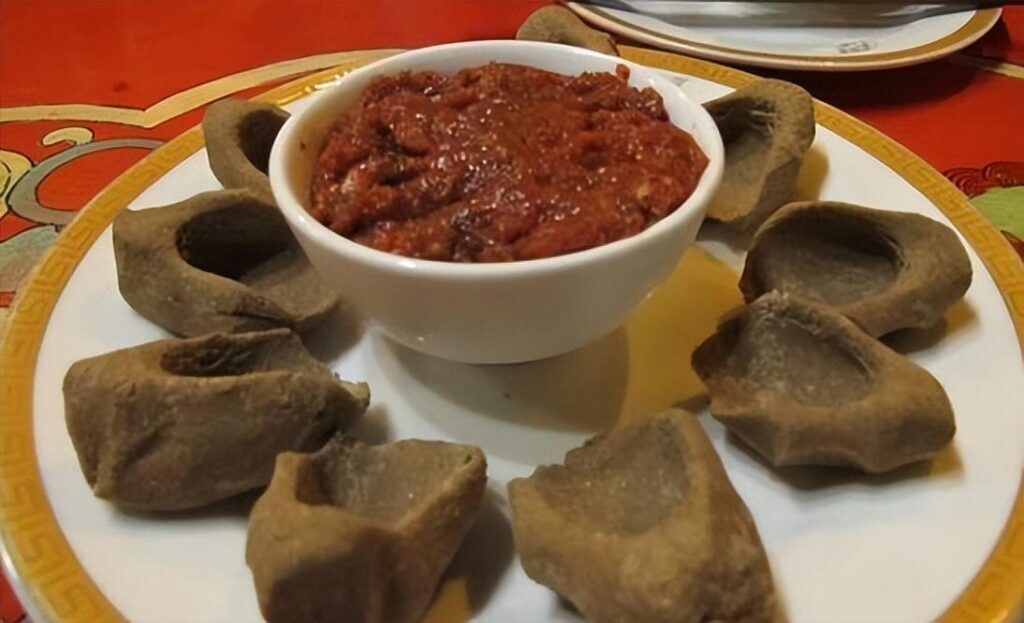 西藏人喜欢吃什么？美食之旅走进高原特色