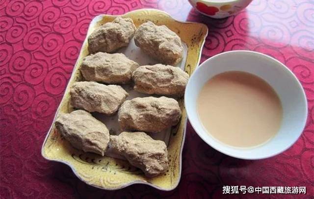 西藏人民吃的什么，探寻高原美食之旅