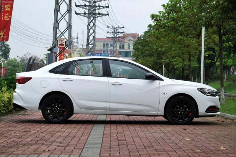 零跑董事长辟谣网传高薪，真实薪资仅为八万，背后的故事引人深思