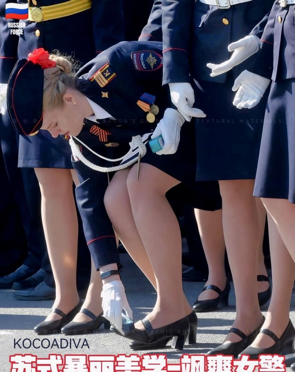 俄女兵亮相红场，短裙军装 英姿飒爽