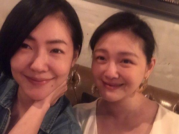 小S发长文晒姐妹牵手照缅怀大S，永恒的姐妹情
