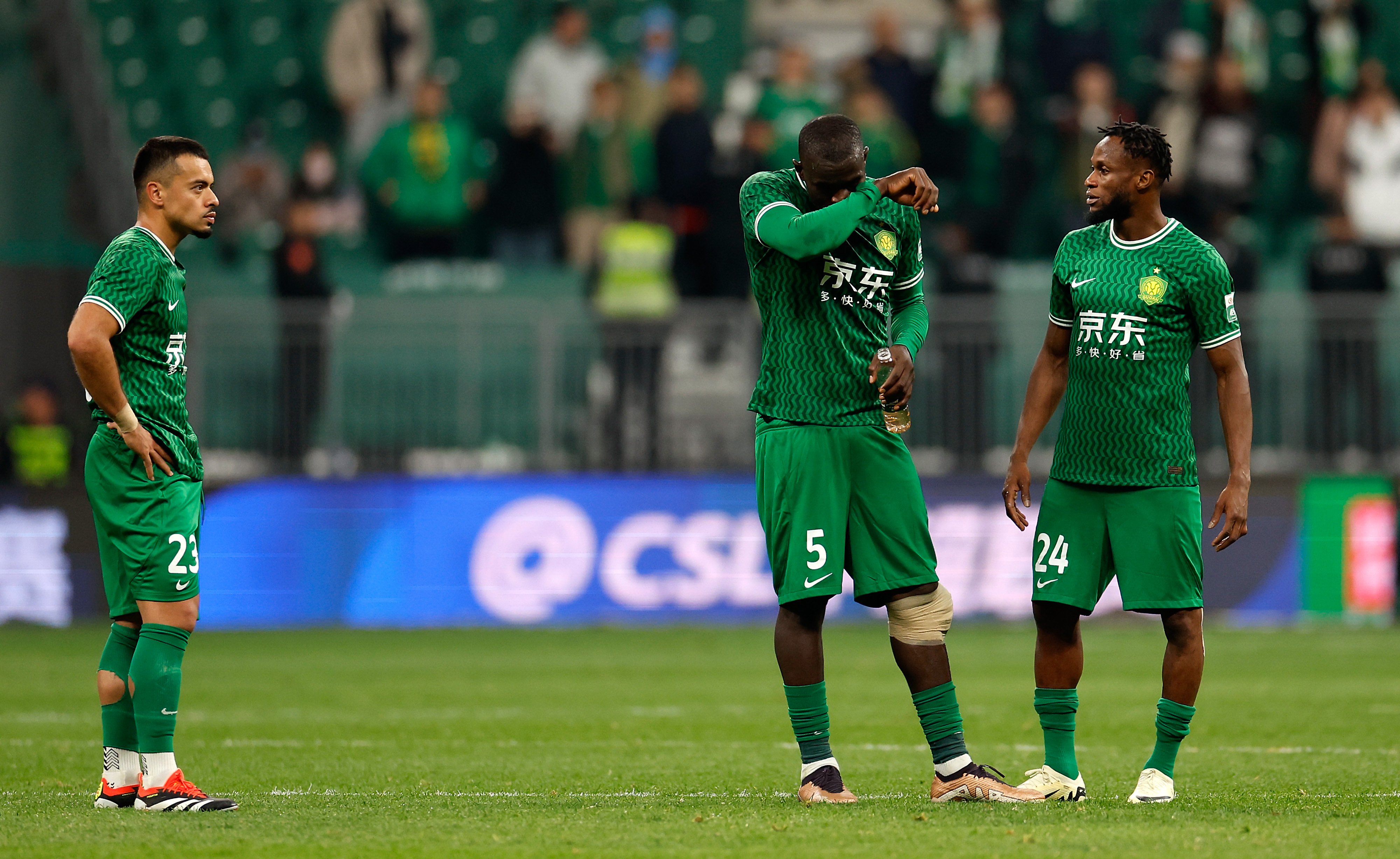 北京国安3-1击败深圳新鹏城，赛场风云解析