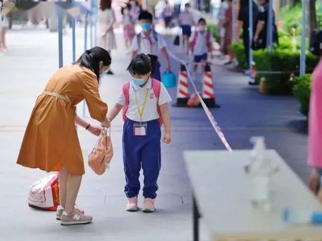 广州延迟放学，一场关于教育改革的热议