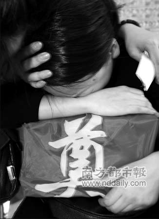 捂死女儿事件，反思家庭暴力与社会责任