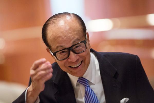 李嘉诚2018，商业巨头的风采与时代印记