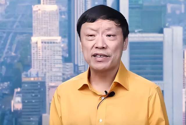 胡锡进为什么叫胡飞盘