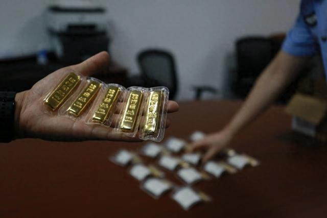 假冒黄金的金属，揭秘与防范