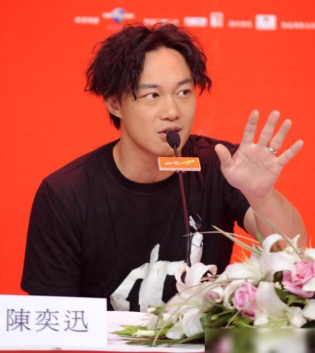 陈奕迅确诊新冠，音乐巨星遭遇疫情风波