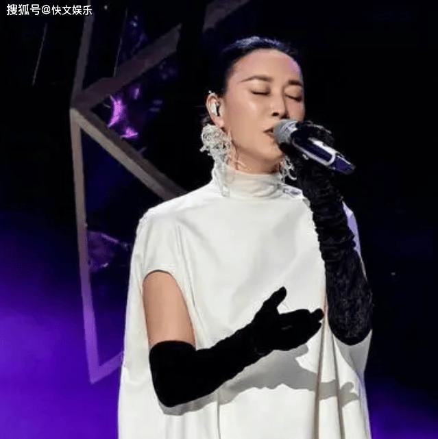 沈梦辰模仿那英，歌声中的魅力碰撞