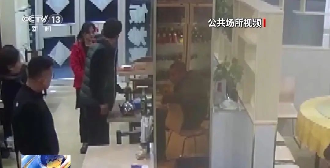 女老板被醉酒顾客打后还击改判无罪
