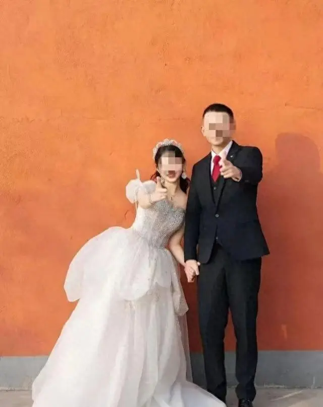 男子疑因妻子出轨自杀，其父去世——一个家庭的破碎与反思