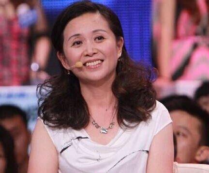 南京一大学食堂招聘博士引热议，校方回应背后的思考