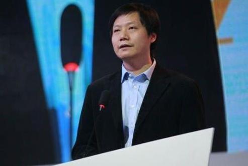 雷军谈小米YU7隐藏式门把手，科技与设计的完美结合
