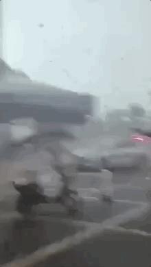 武汉暴雨红色预警信号，应对与反思