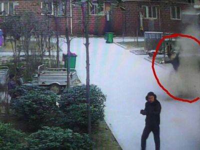 广西一鞭炮仓库遭遇落石砸中引发爆炸，事故深度解析