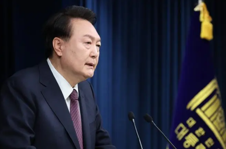 李在明知乎，一个网络时代的闪亮新星