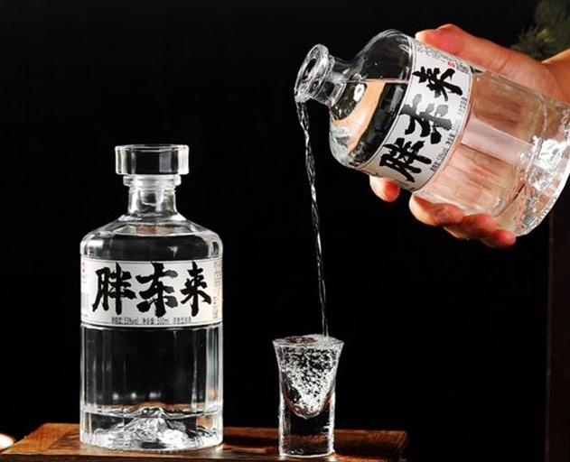 胖东来白酒现身澳洲，跨越国界的酒香传奇