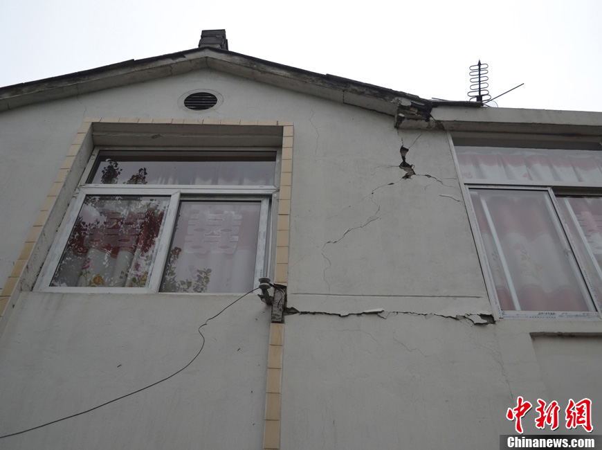 地标爆破引发民房裂缝，如何面对这一挑战？