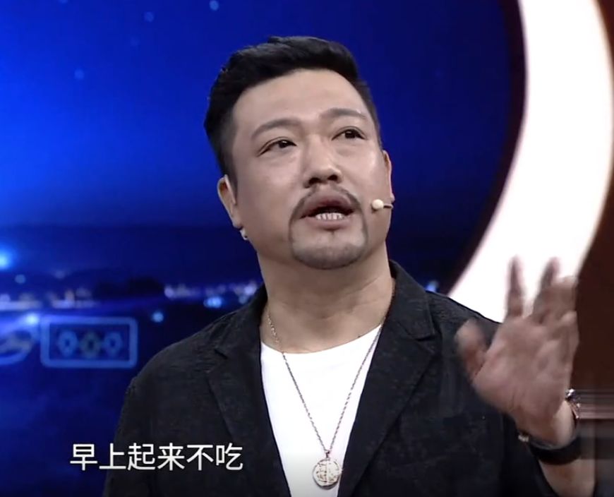 贾冰暴瘦，背后的故事与启示
