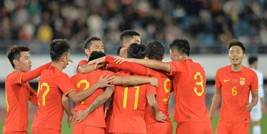 中国足协主席宋凯全程陪伴国足，共筑辉煌篇章
