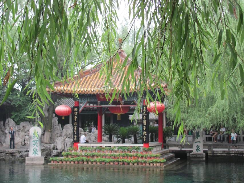 趵突泉喷水了吗趵突泉正在喷水。